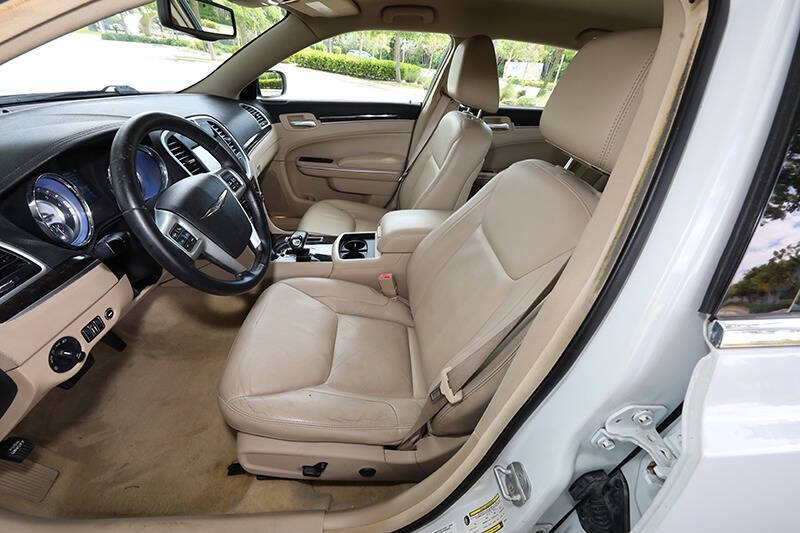 2013 Chrysler 300