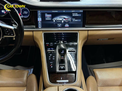 2018 Porsche Panamera Turbo