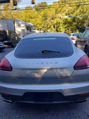 2016 Porsche Panamera 4 Edition