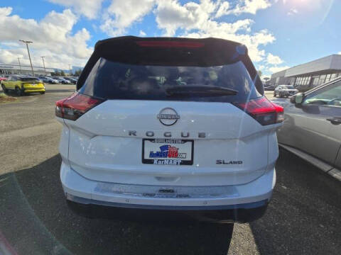 2025 Nissan Rogue SL