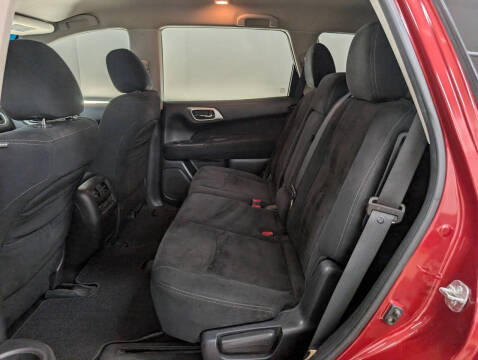 2013 Nissan Pathfinder S