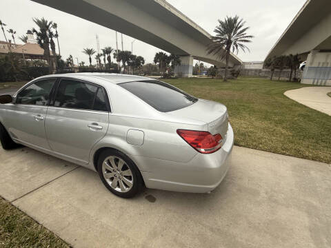 2005 Toyota Avalon XL