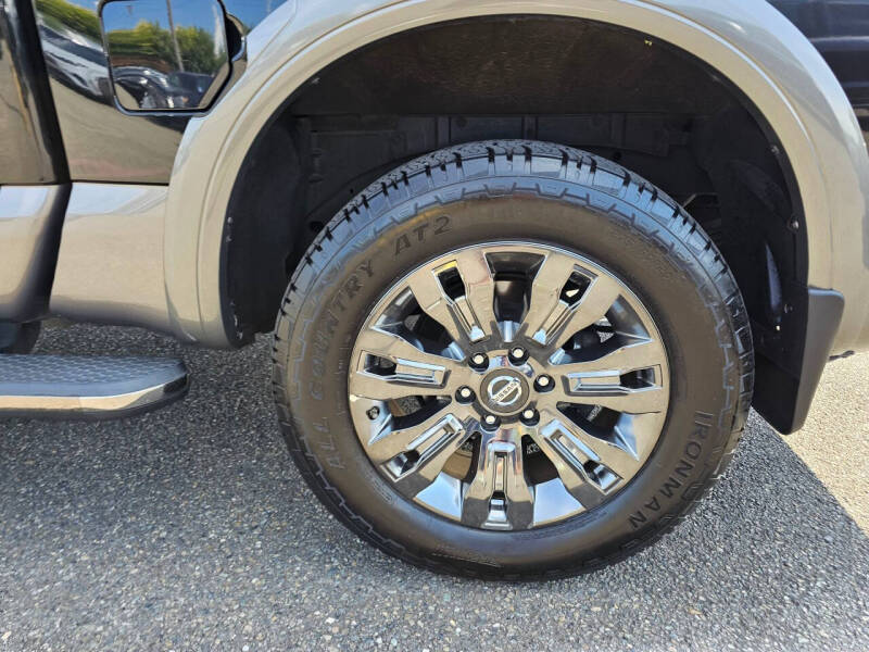 2018 Nissan Titan Platinum Reserve