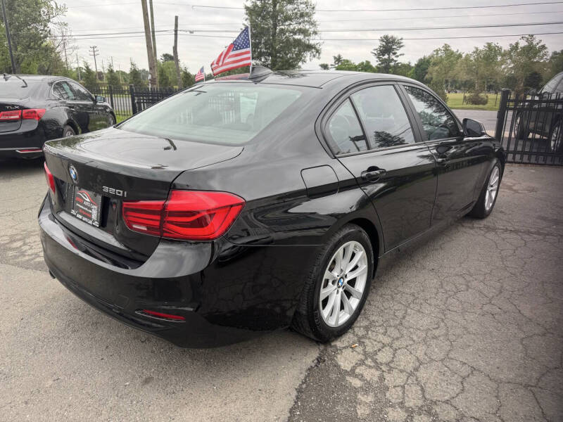 2017 BMW 3 Series 320i