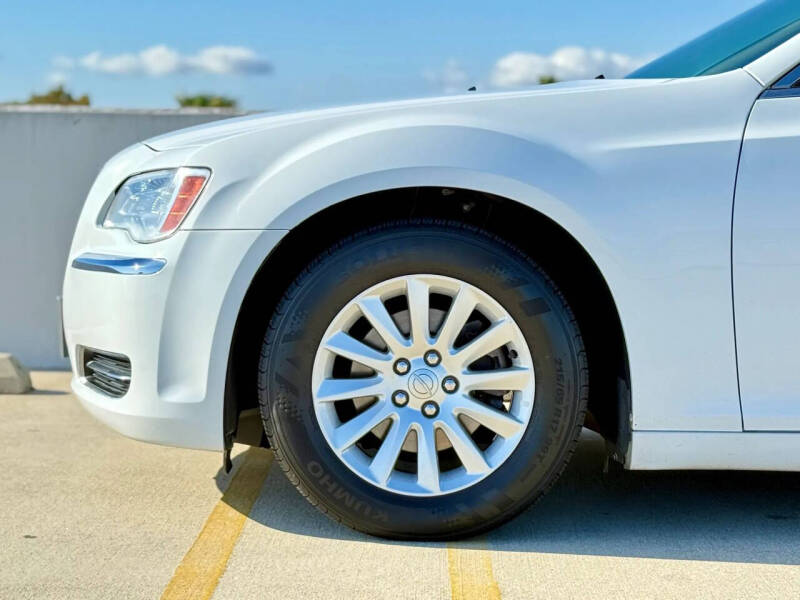 2014 Chrysler 300