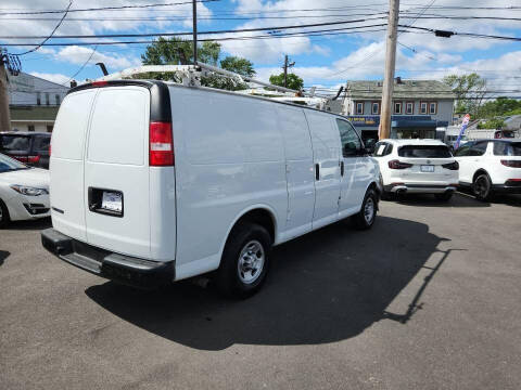 2019 Chevrolet Express 2500