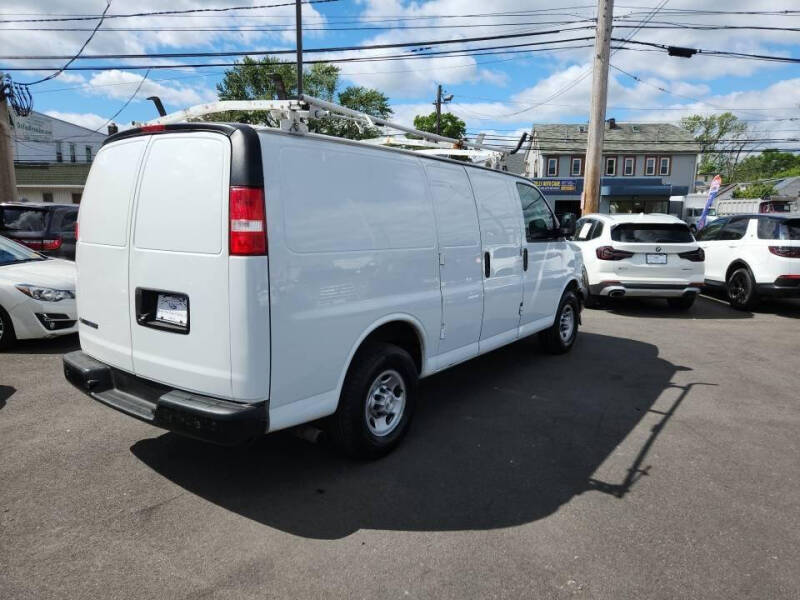 2019 Chevrolet Express 2500