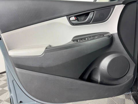 2022 Hyundai Kona SE