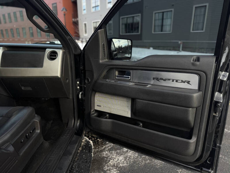 2014 Ford F-150 SVT Raptor