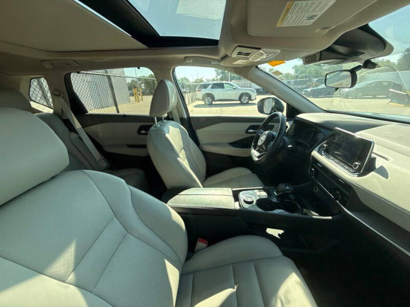 2023 Nissan Rogue SV
