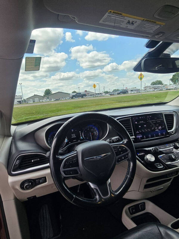 2021 Chrysler Pacifica Touring L