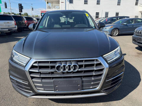 2018 Audi Q5 2.0T quattro Premium