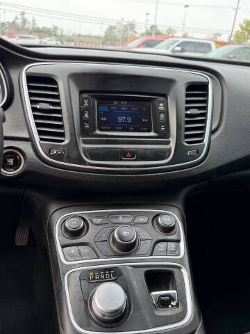 2015 Chrysler 200 Limited