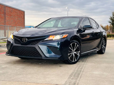 2020 Toyota Camry for sale at AUTO DIRECT in Houston TX