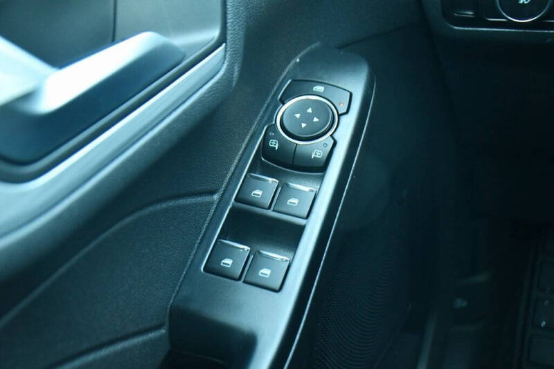 2026 Ford Escape Platinum