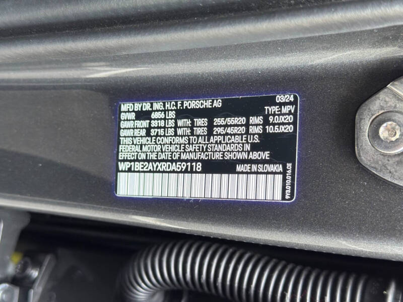 2024 Porsche Cayenne E-Hybrid Coupe