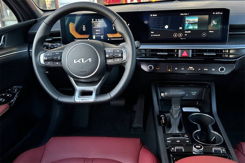 2026 Kia K5