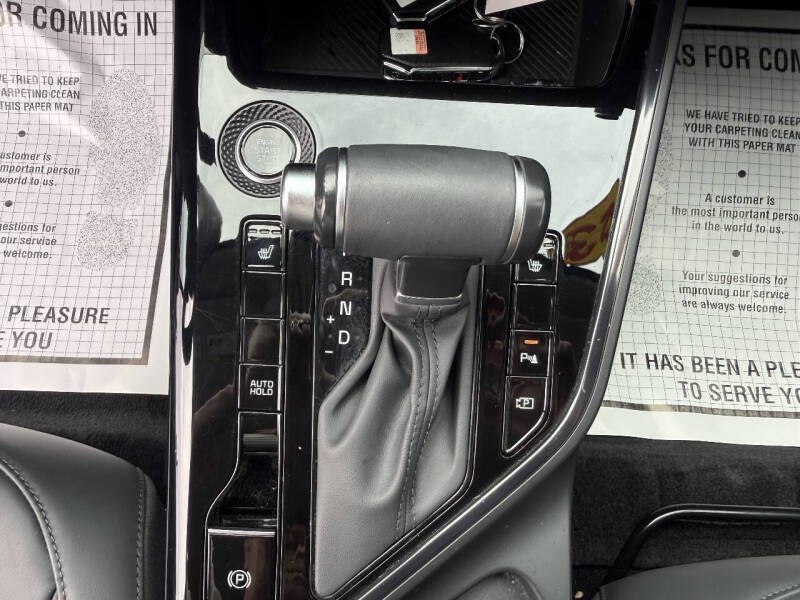 2023 Kia Niro EX
