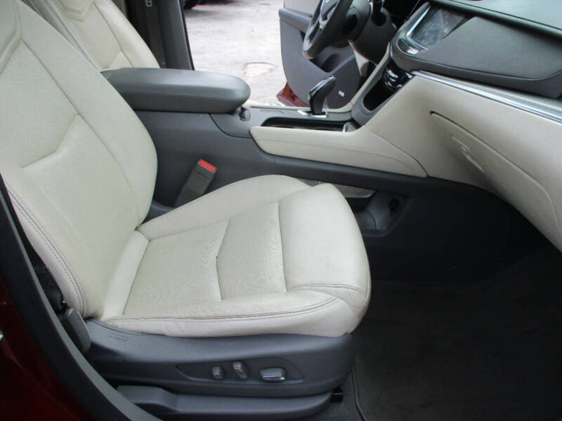 2018 Cadillac XT5 Luxury