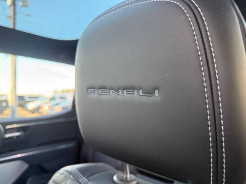 2025 GMC Sierra EV Denali