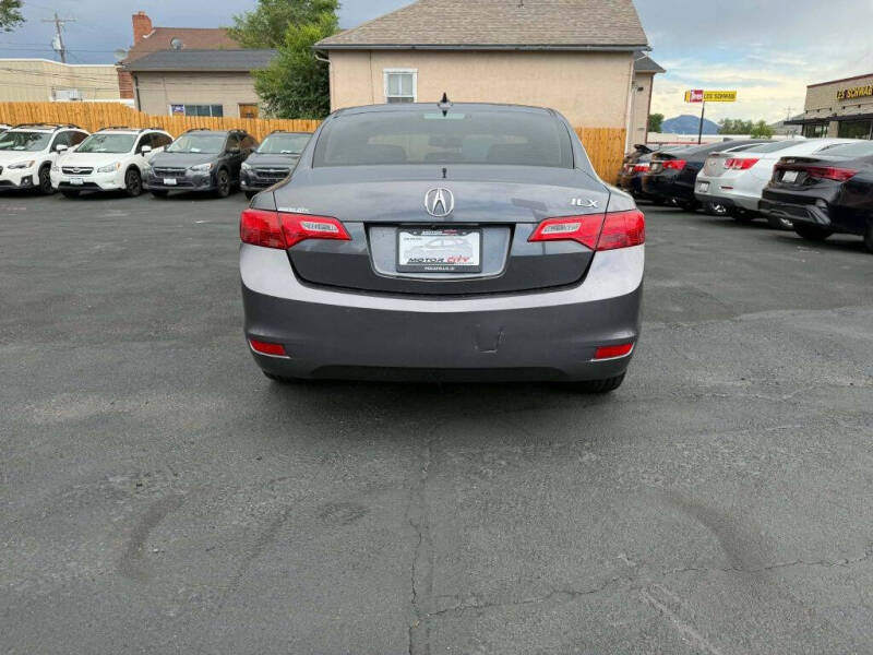 2015 Acura ILX 2.0L w/Tech