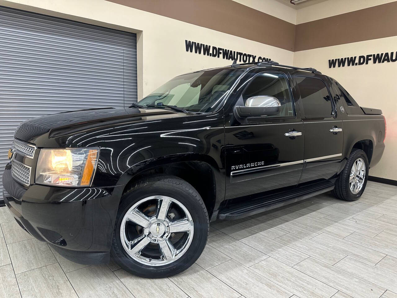 2013 Chevrolet Avalanche for sale at DFW Auto & Services Inc in Fort Worth, TX