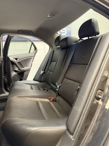 2010 Acura TSX V-6 w/Tech