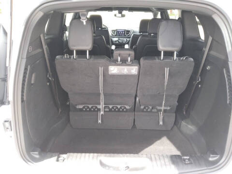 2020 Chrysler Pacifica Touring L