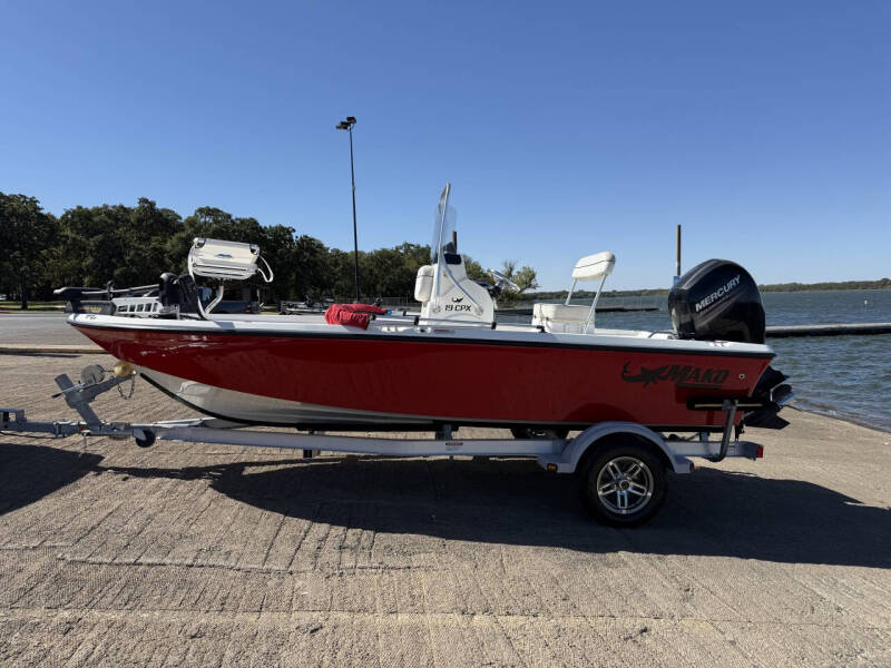 2015 Mako 19 CPX