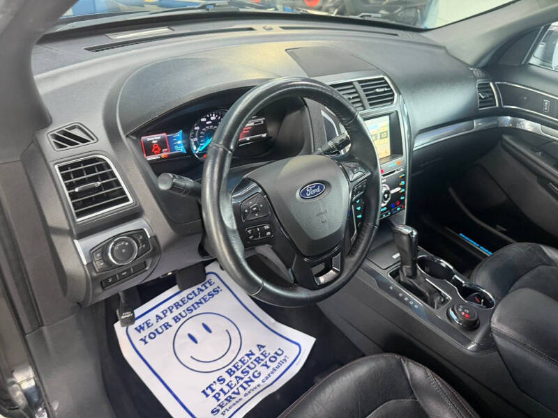 2018 Ford Explorer Sport