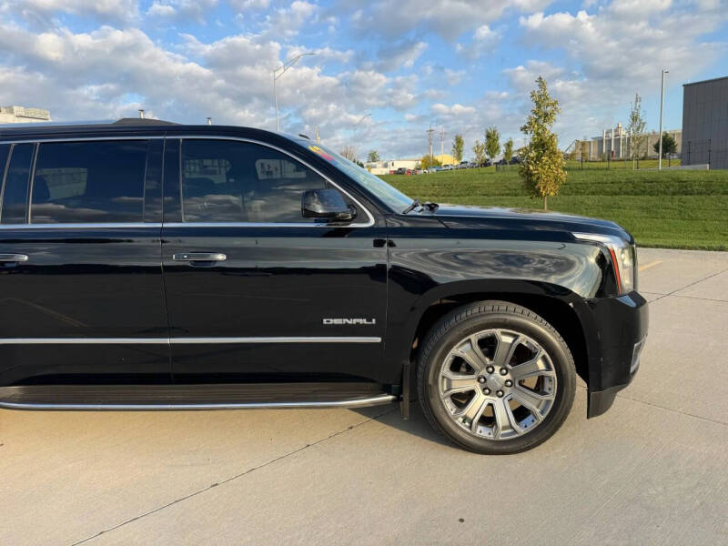 2017 GMC Yukon XL Denali