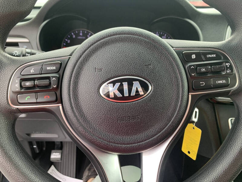 2017 Kia Optima LX
