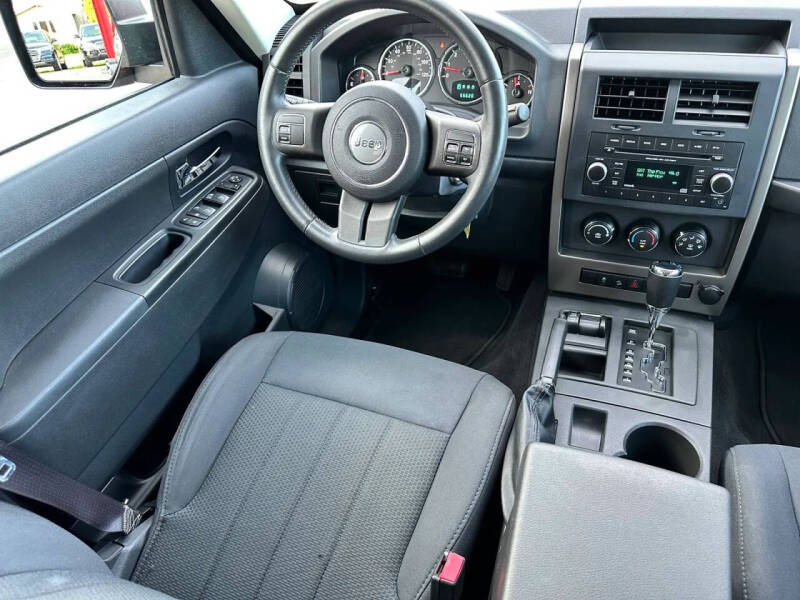 2012 Jeep Liberty Sport
