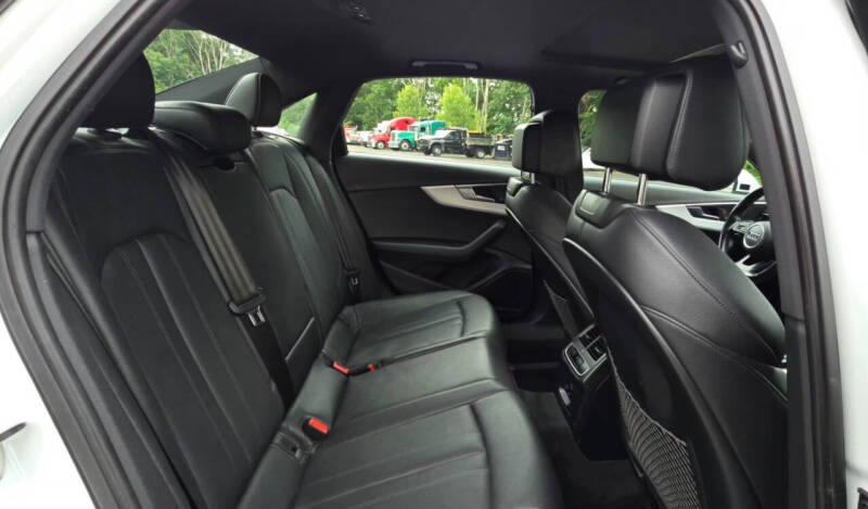 2017 Audi A4 2.0T quattro Premium Plus