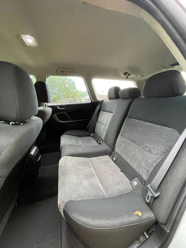 2005 Subaru Outback 2.5i