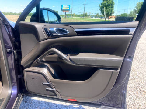 2017 Porsche Cayenne Platinum Edition