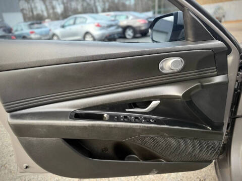 2023 Hyundai Elantra