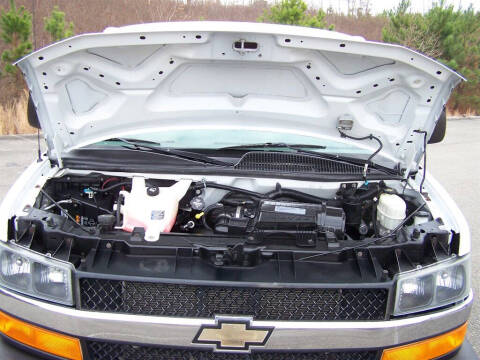 2017 Chevrolet Express LT 2500