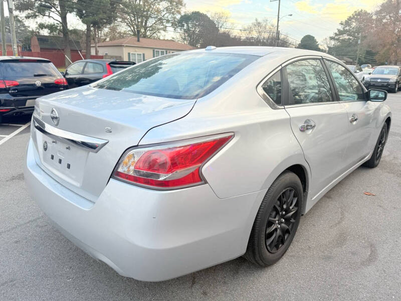 2015 Nissan Altima S photo 7