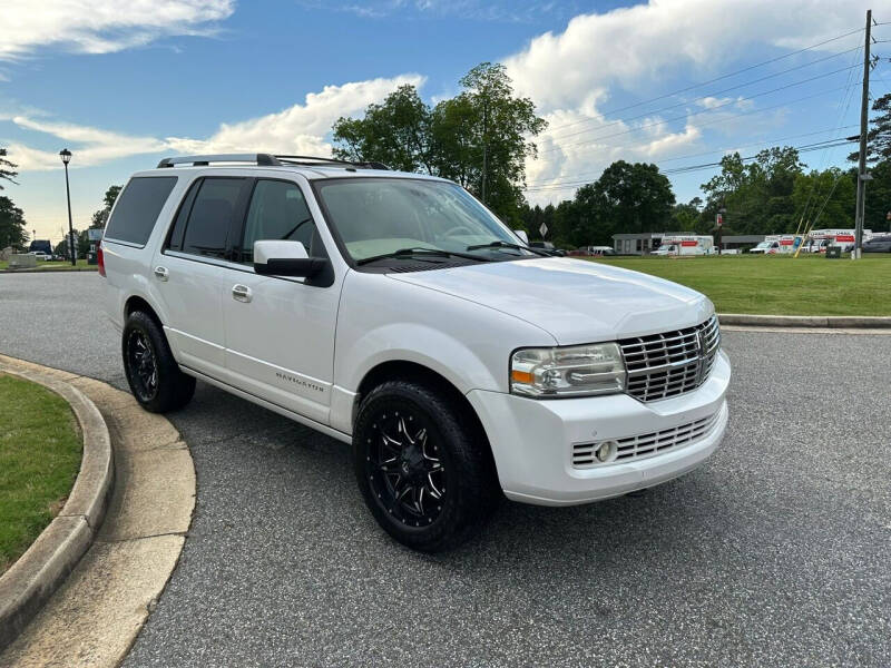 2010 Lincoln Navigator for sale at First Auto Sales in Winder GA