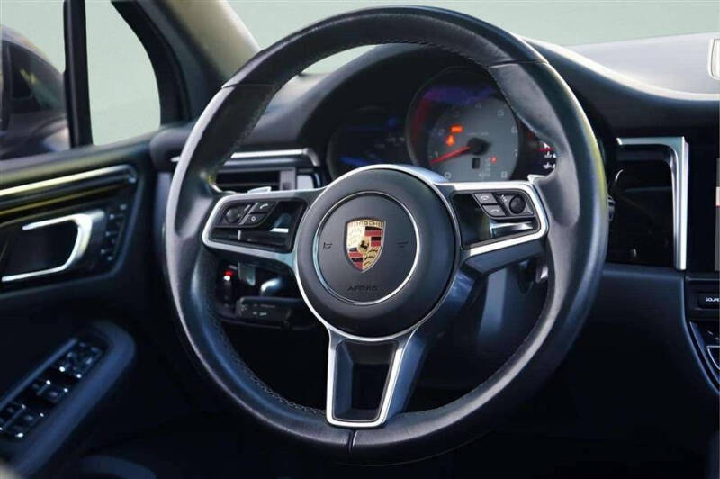 2021 Porsche Macan S