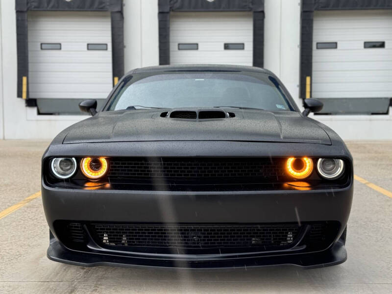 2016 Dodge Challenger 392 HEMI Scat Pack Shaker