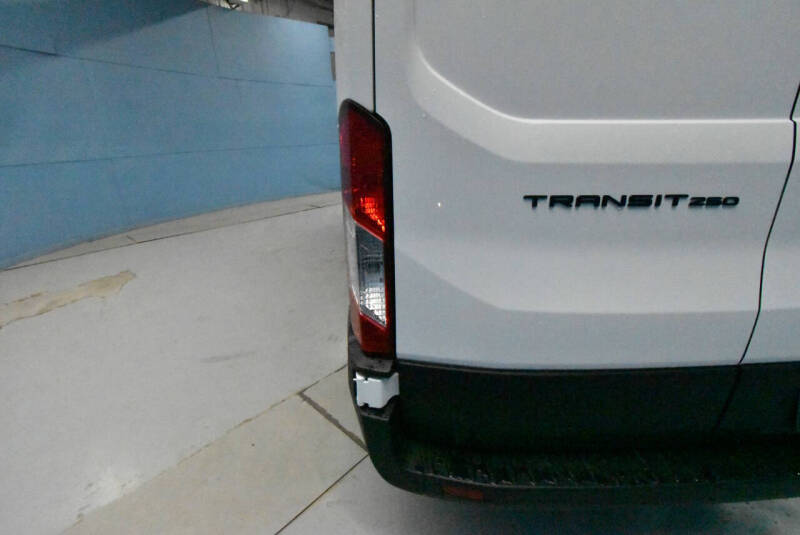 2026 Ford Transit 250