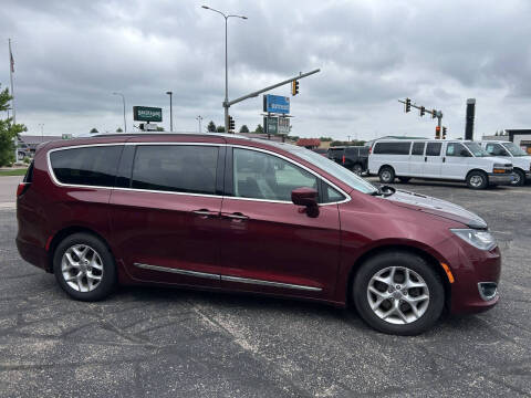 2019 Chrysler Pacifica Touring L Plus