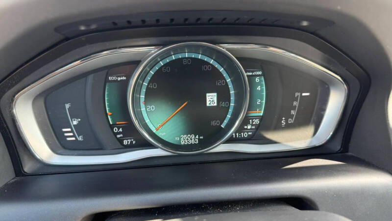 2015 Volvo XC60 T5 Drive-E Platinum