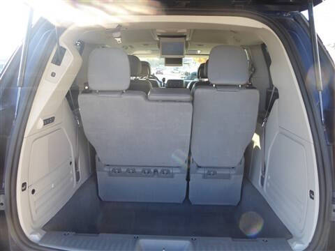 2014 Volkswagen Routan SEL Premium
