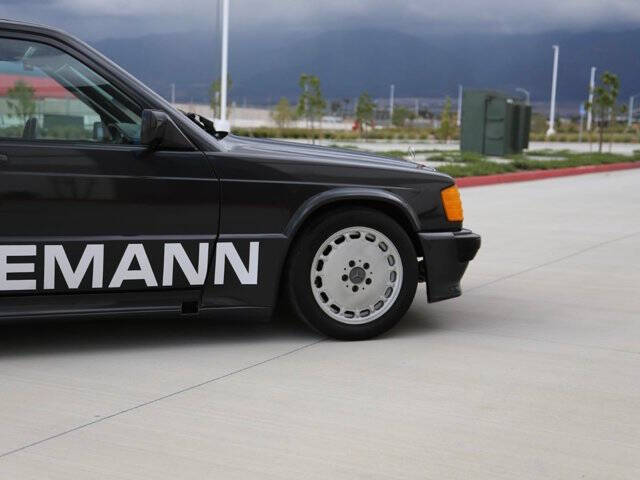 1986 Mercedes-Benz 190-Class 190 E 2.3-16