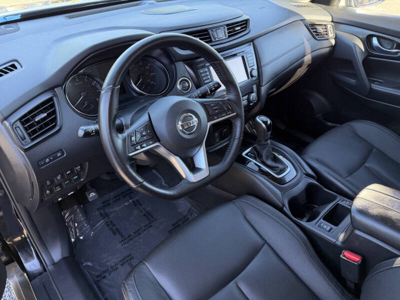 2017 Nissan Rogue SL