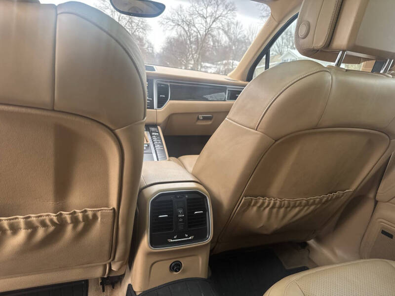 2015 Porsche Macan S