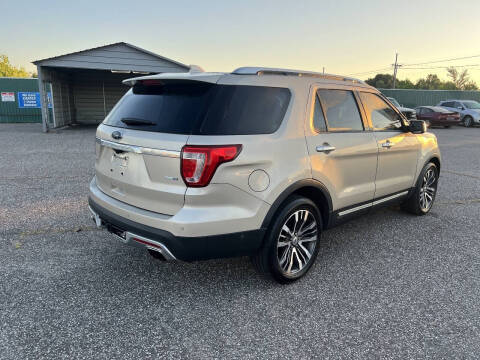 2017 Ford Explorer Platinum